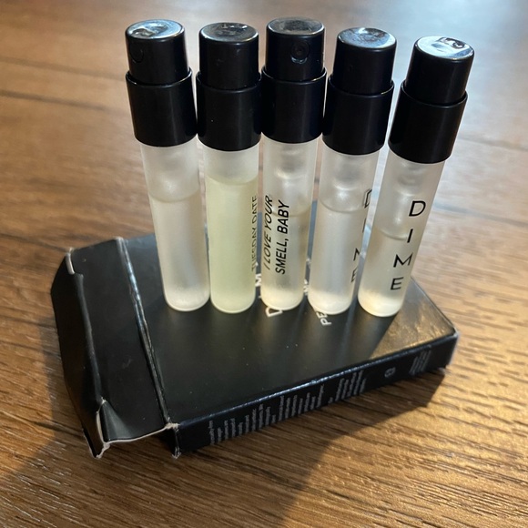 Dime Beauty Perfume sample set kit - Picture 2 of 2